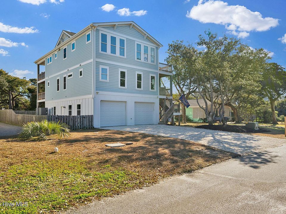 1st image of 208 SE 78th Street