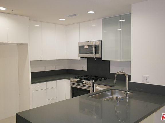 4th image of 105 S Mariposa Ave APT 308