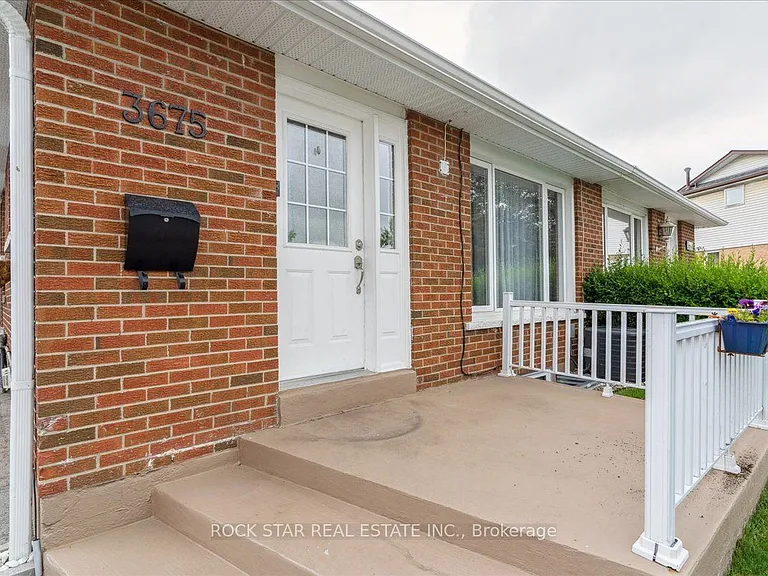 3675 Glencolin Ct #UPPER — Photo 4