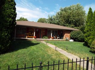 1543 S Lovers Ln, Springfield, MO 65804