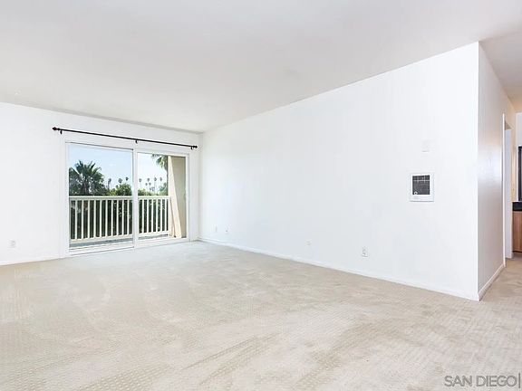 4th image of 3030 Suncrest Dr Unit 304