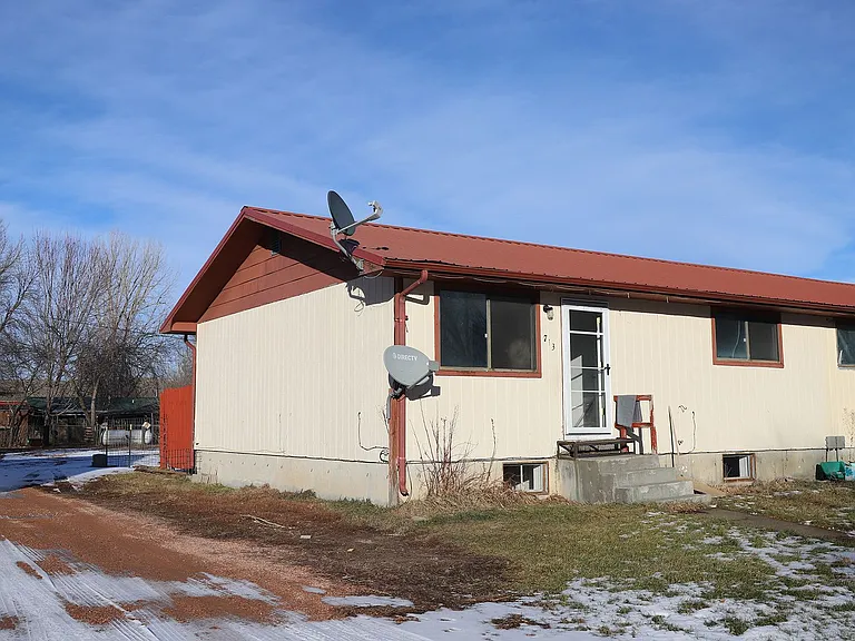 713 Halbert St — Photo 23