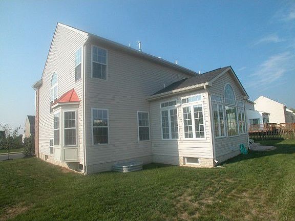5th image of 1327 Huntley Cir