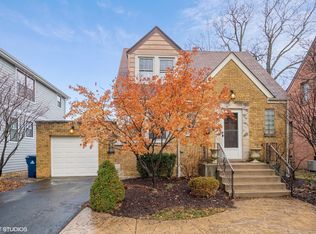 9820 S Ridgeway Ave, Evergreen Park, IL 60805