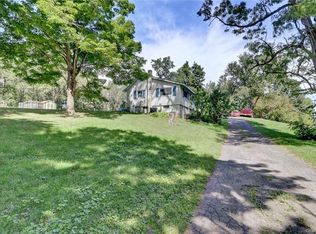 47 Neelytown Rd, Campbell Hall, NY 10916