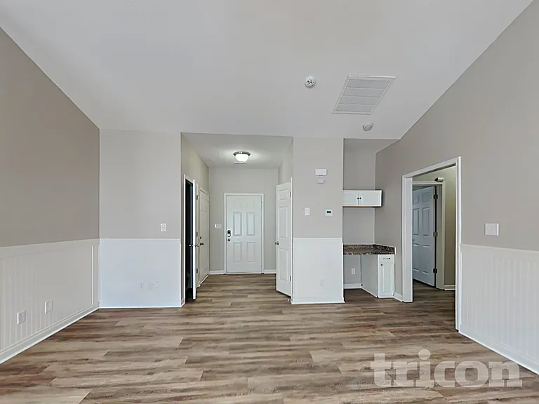 153 Devon Forest Dr — Photo 2