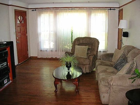 3rd image of 4429 Montagano Blvd