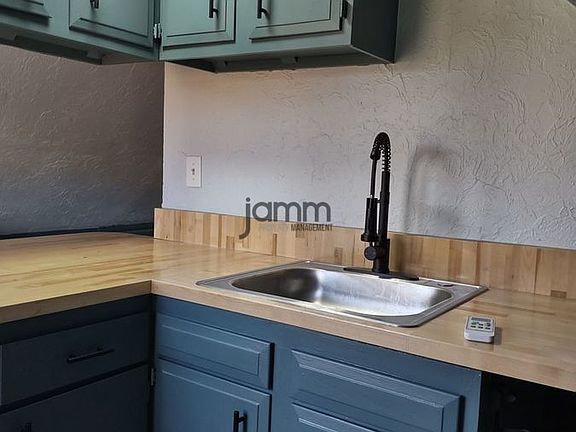 4th image of 2174 Oakdale Rd