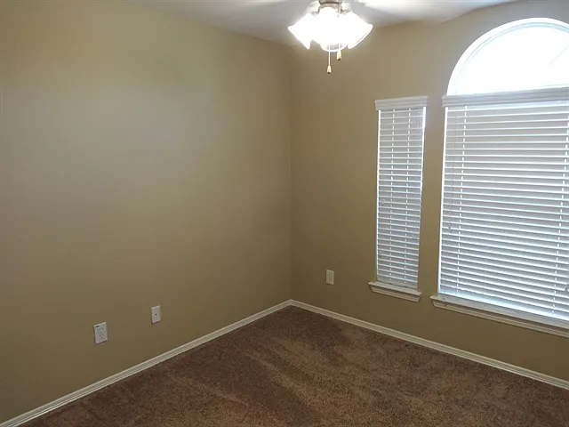 108 Laurel Meadow Ct — Photo 8