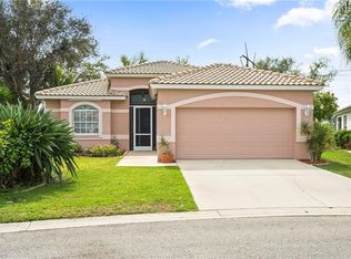 11254 Lakeland Cir, Fort Myers, FL 33913