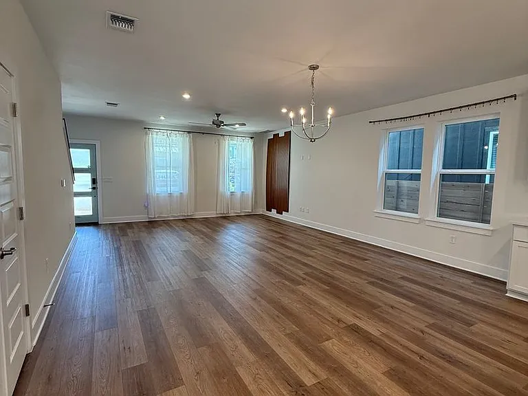 6414 Cowman Way — Photo 7