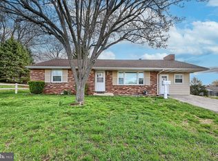 101 N Hartman St, Manchester, PA 17345