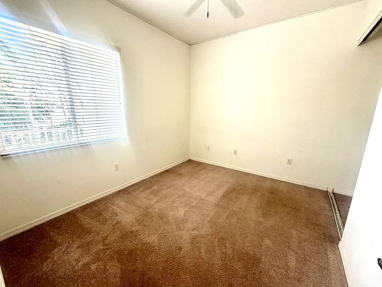 3600 Oaks Clubhouse Dr #309 — Photo 1