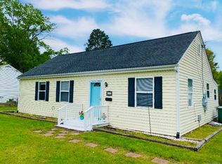 515 Wesley St, Ashland, VA 23005