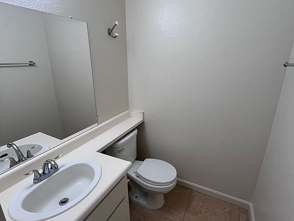5th image of 9127 Newhall Dr APT 39