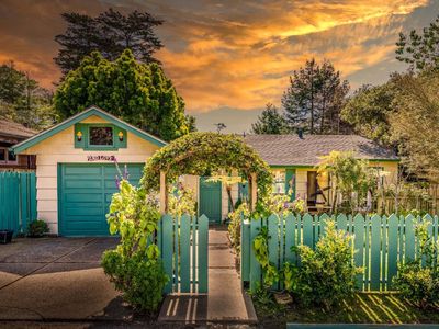 2nd 2sw Of Carpenter, Carmel By The Sea, CA, 93921