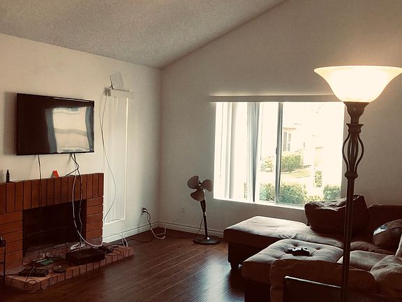 5th image of 9185 Hillery Dr