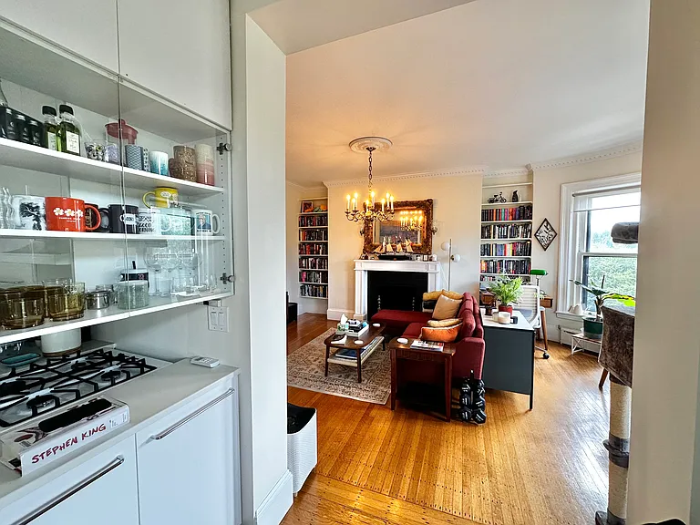 184-190 Commonwealth Ave #53 — Photo 10
