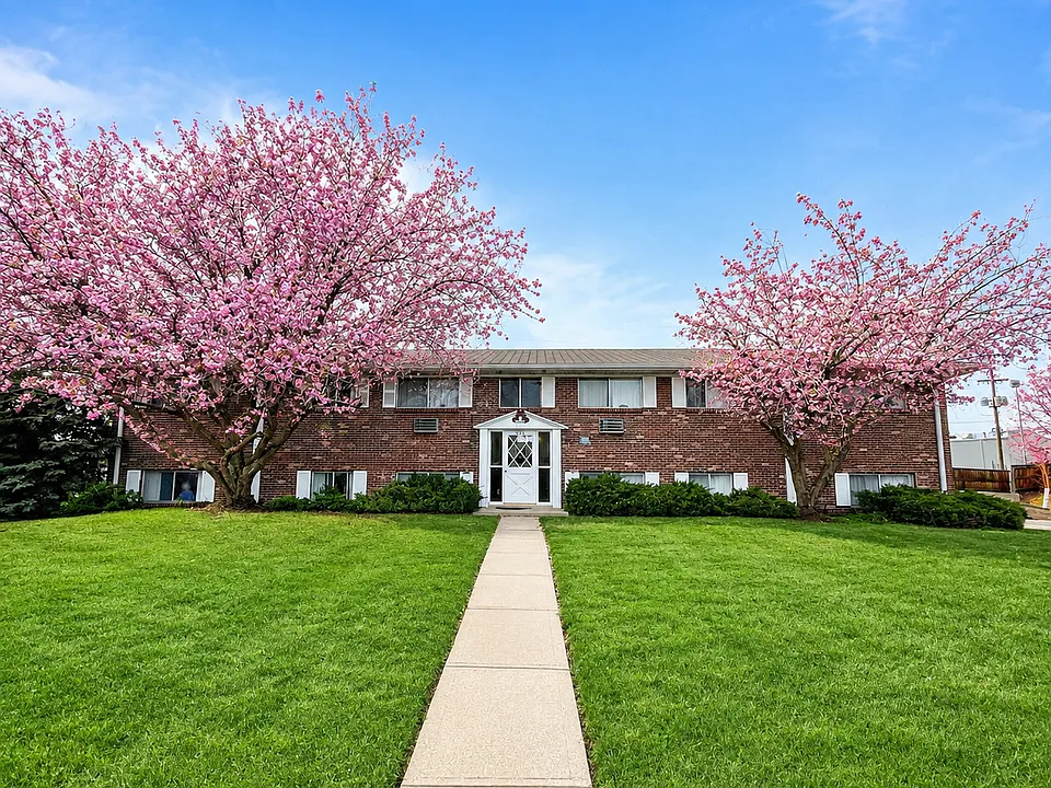 12141 W Nevada Dr #202