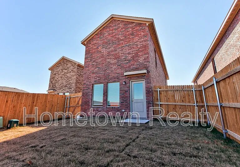 3303 NW 149th St — Photo 35