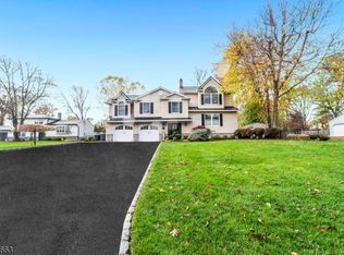 854 Cambridge Rd, River Vale, NJ 07675
