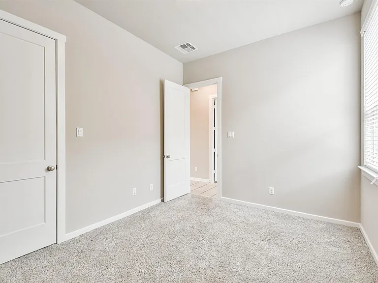 27025 Sofia Forest Dr — Photo 11