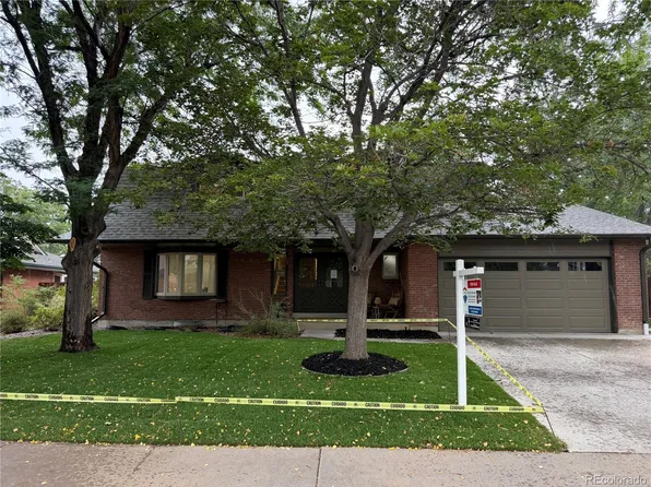 9329 W Baltic Drive, Lakewood, CO 80227