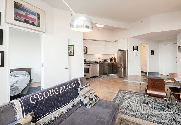 2nd image of 230 Ashland Pl #7WA
