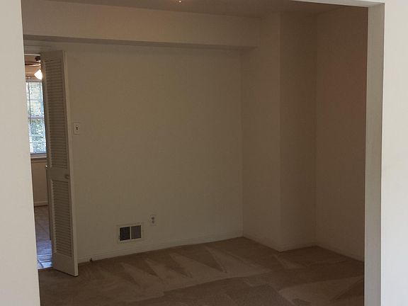 5th image of 10411 Courthouse Dr
