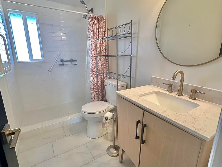 227 S Avenue B — Photo 14