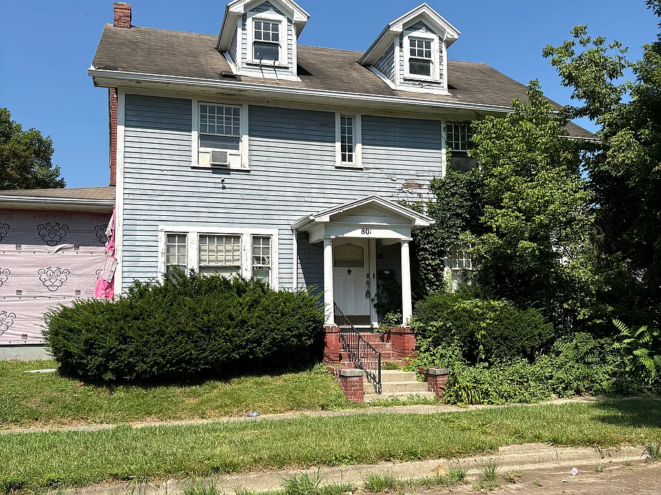 801 Grafton Ave