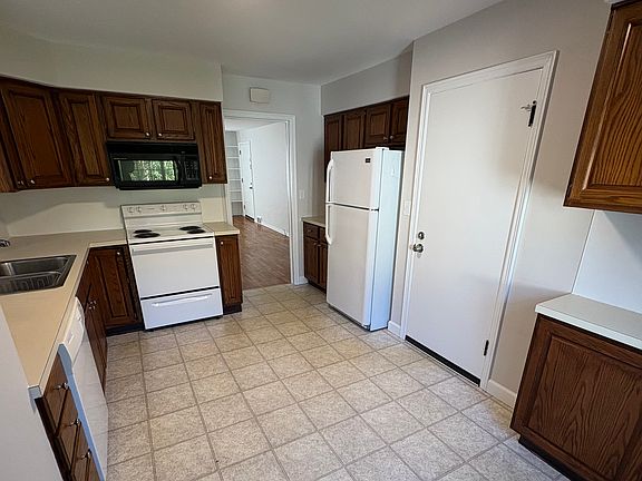 4th image of 734 Briarcliff Rd #734
