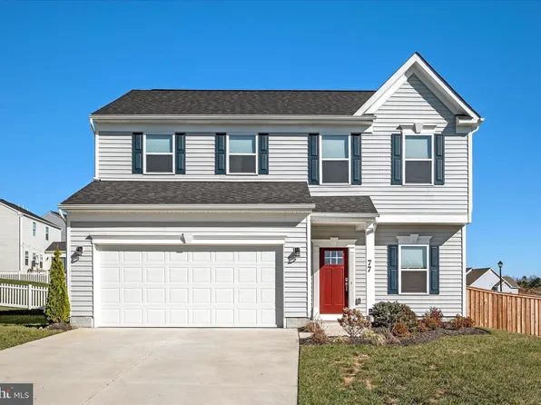 77 Signal Knob Cottage Dr, Strasburg, VA 22657