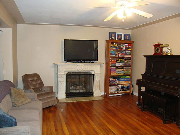 4th image of 1536 Millbrook St SE