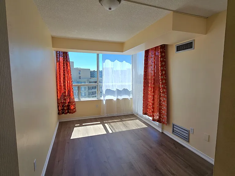 11 Townsgate Dr #1510 — Photo 30