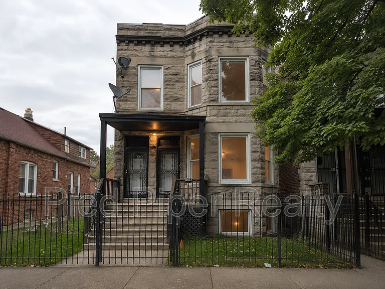 5621 S Elizabeth St #2 — Photo 1