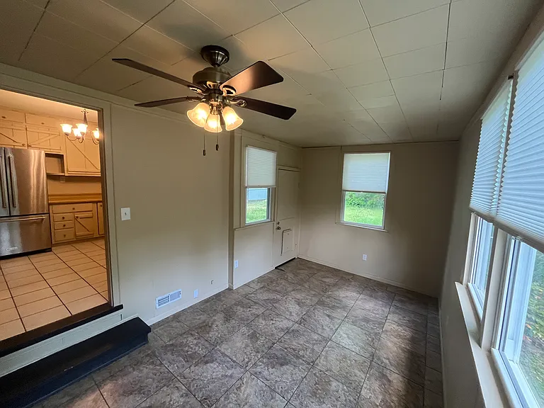5030 Fowler Ln — Photo 9