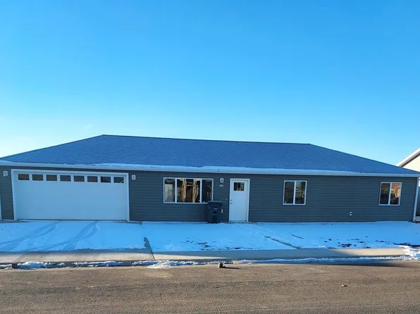 1040 Monroe Street, Powell, WY 82435