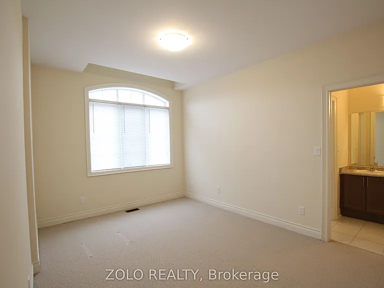 64 Cayton Cres — Photo 32