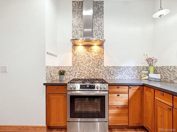 5th image of 3122 Umatilla Street