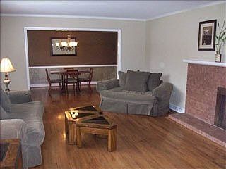 1st image of 102 Mimosa Dr