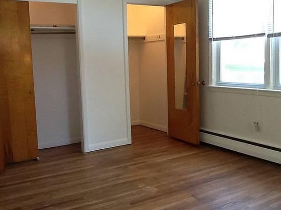 4th image of 711 Morgan Ave Floor 1