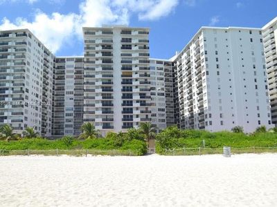 6039 Collins Ave APT 1714, Miami Beach, FL, 33140