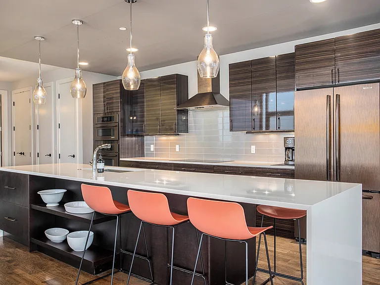 335 Bridge St NW #15 — Photo 9