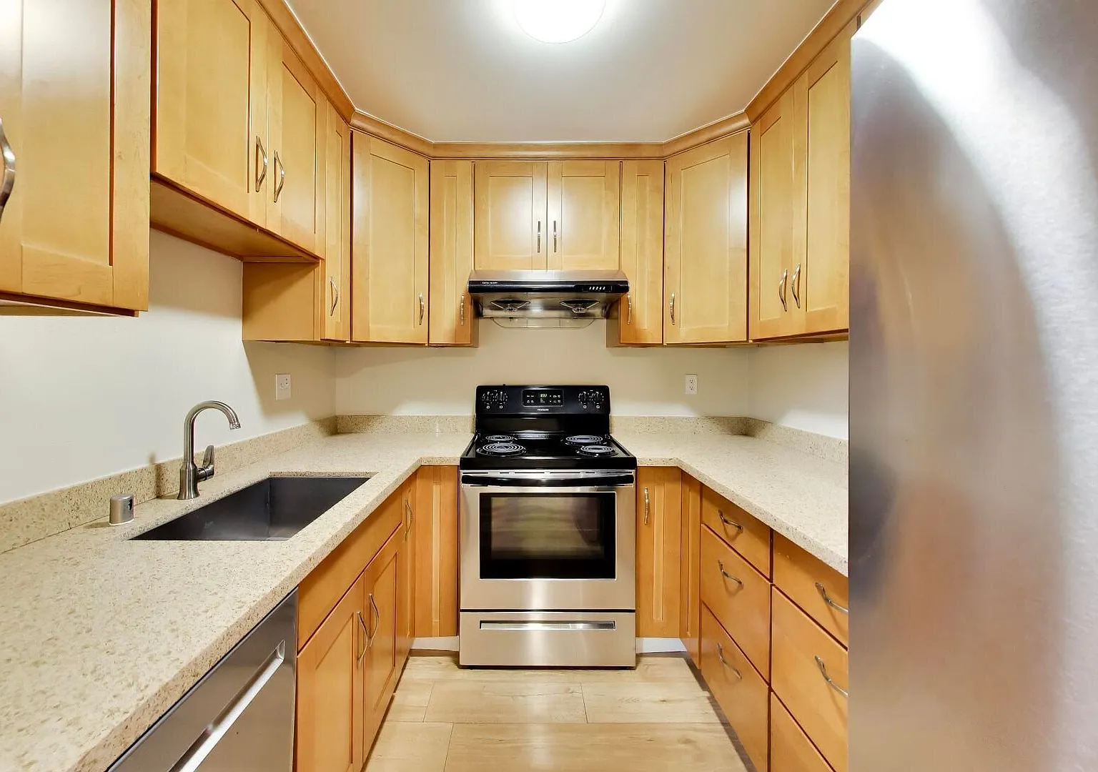 1 Bed 1 Bath With Private Patio in Prime Sunnyvale Location! — Photo 1