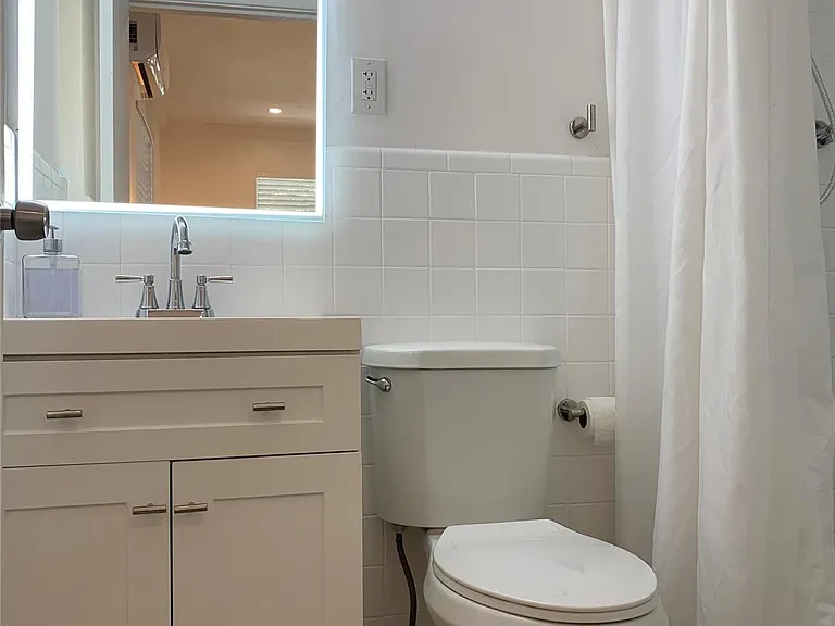 801 SW 10th St #1 — Photo 23