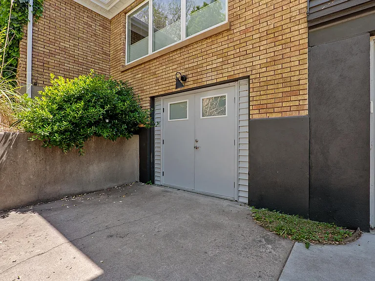1543 Binford St — Photo 17