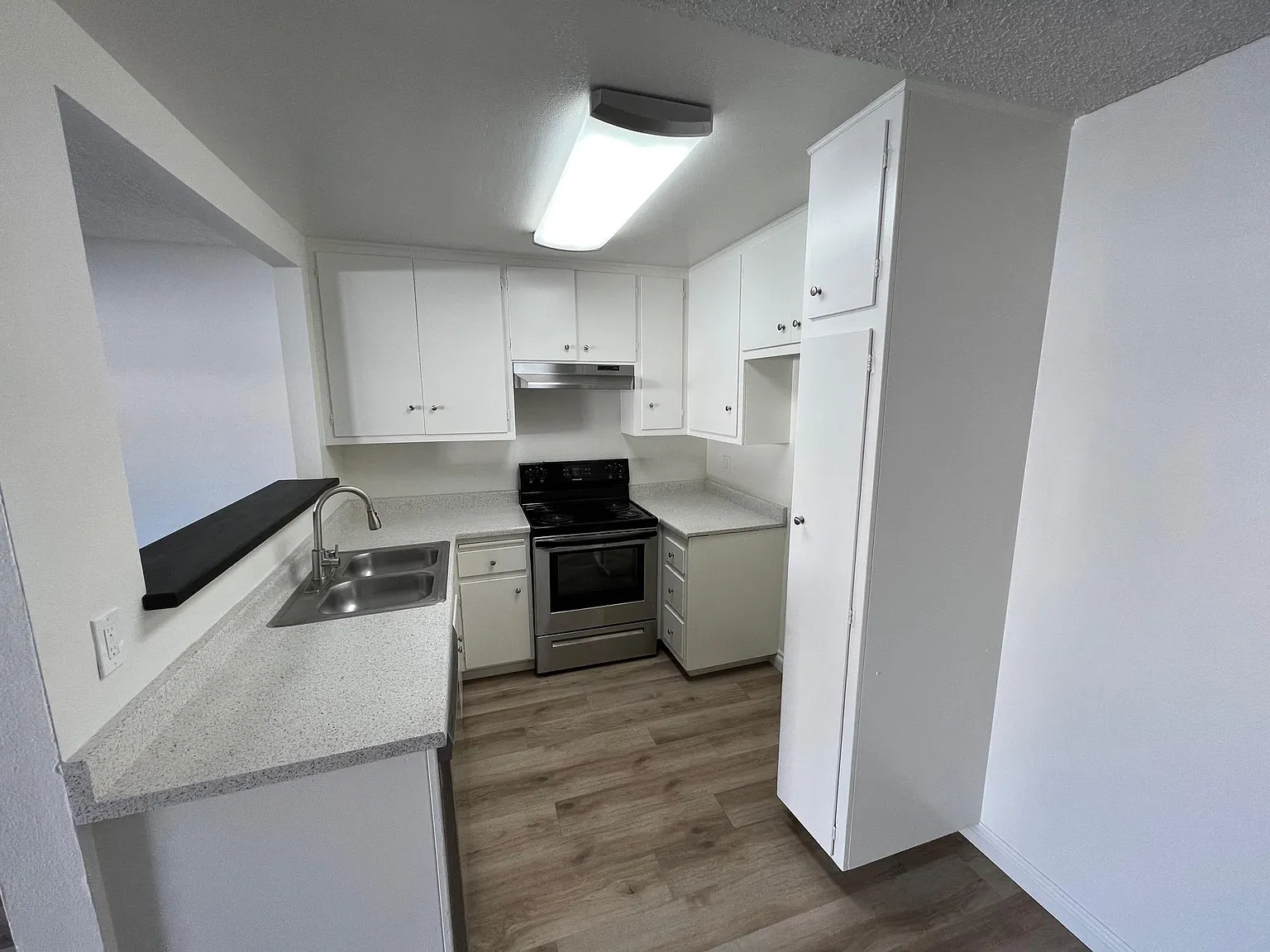 Beachwood Village Apartments — Photo 2