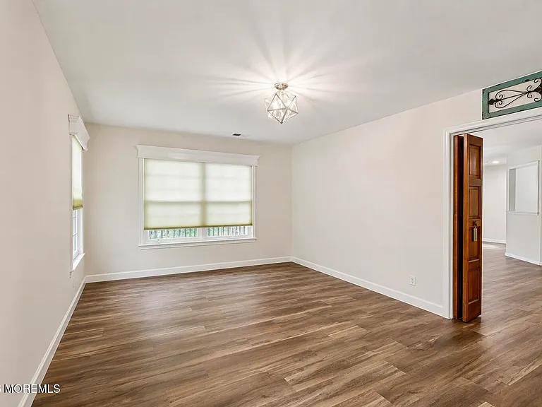 413 Yorkshire Pl — Photo 12