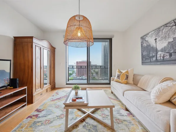 1200 Main St APT 1105, Dallas, TX 75202